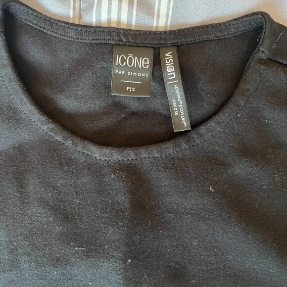 Simons black long sleeve crop top - Picture 6 of 8